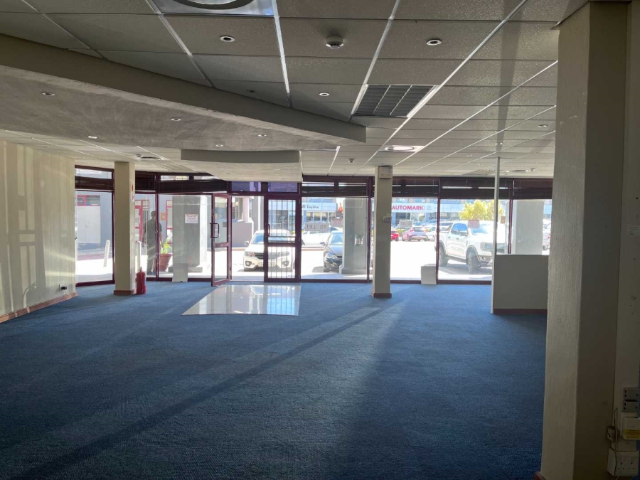 To Let Commercial Property for Rent in Oakdale Western Cape
